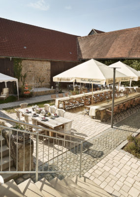 Großer Festgarten im Gasthaus Grüner Baum